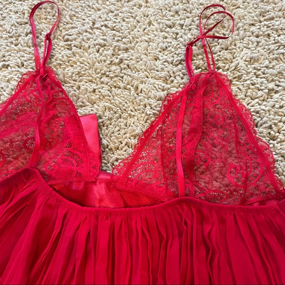 Victoria's Secret Red Lace Babydoll Lingerie Nightie Panty Set Size Large
